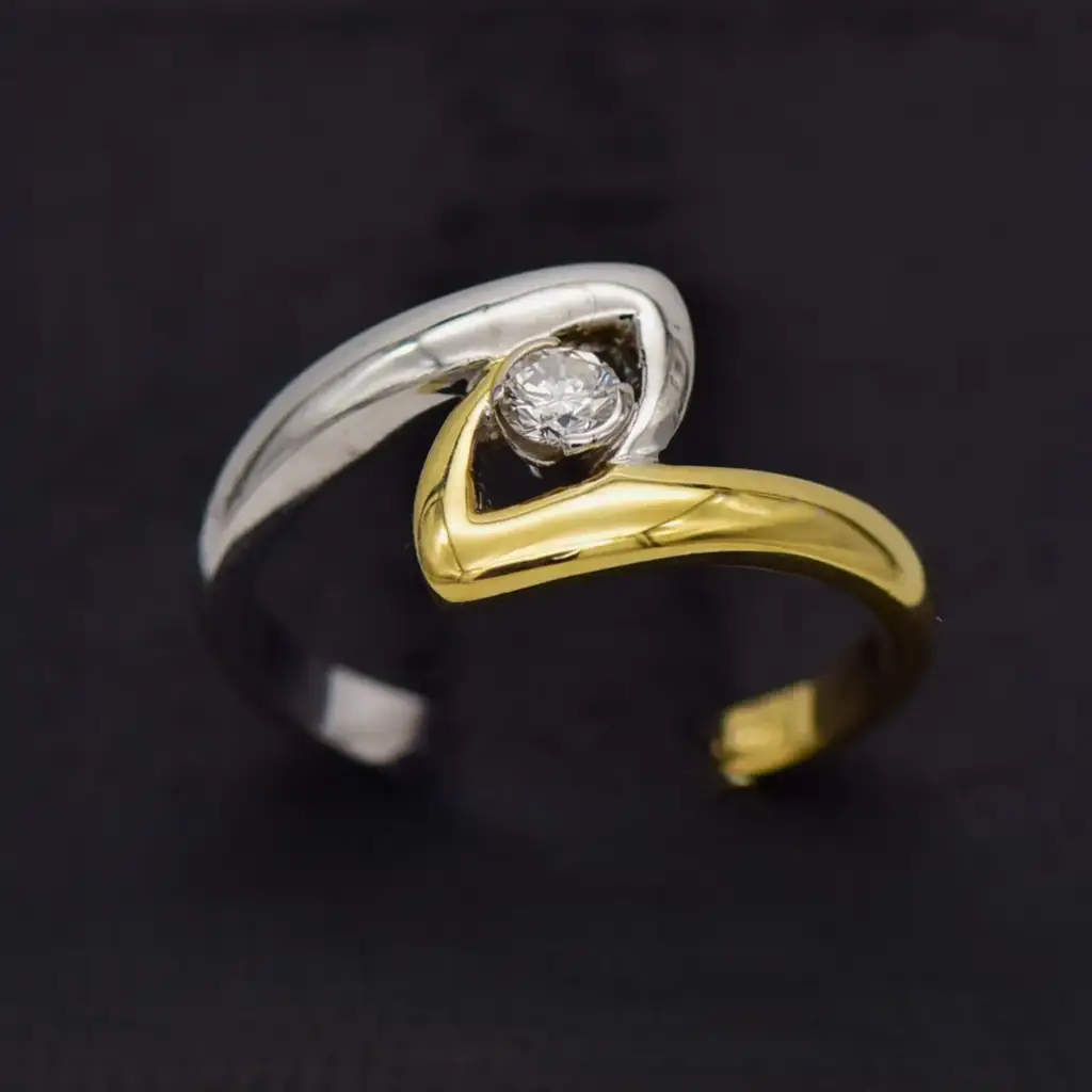 18ct Two Tone Gold Dress Ring