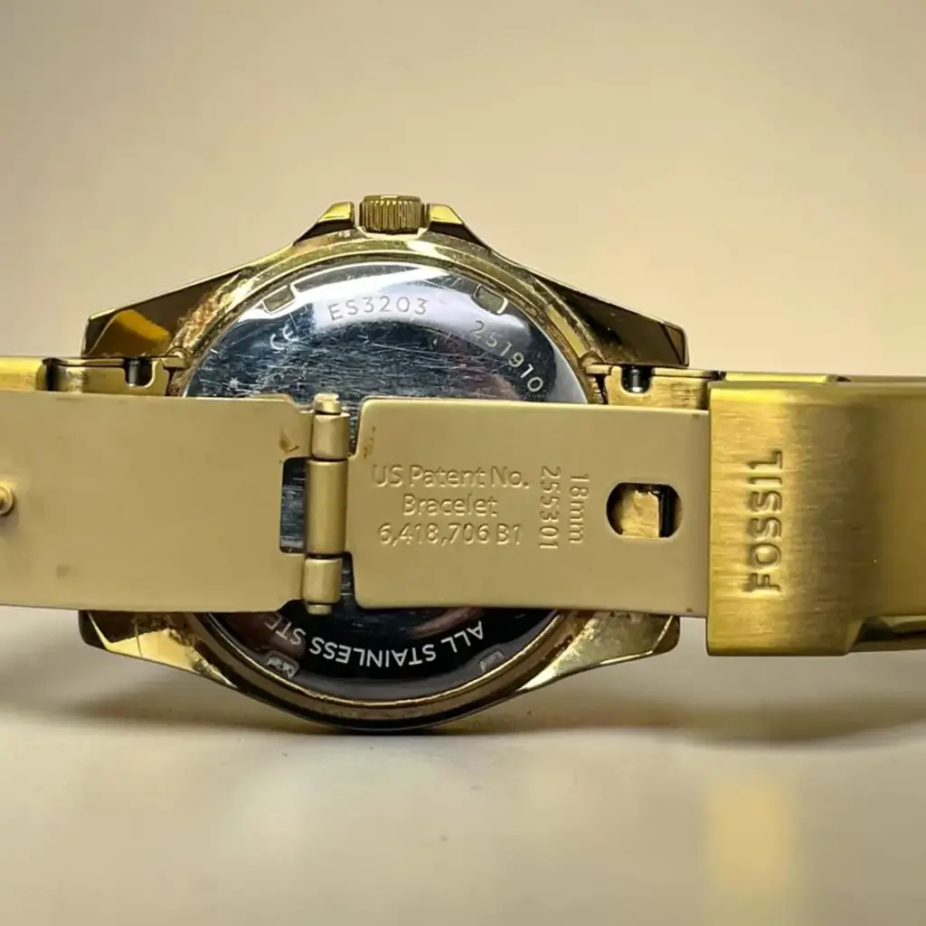 Fossil Es3203 Woman's Analogue Watch - View 3