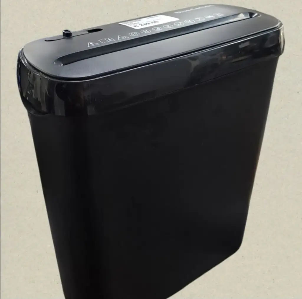 Blue Carbon Paper Shredder