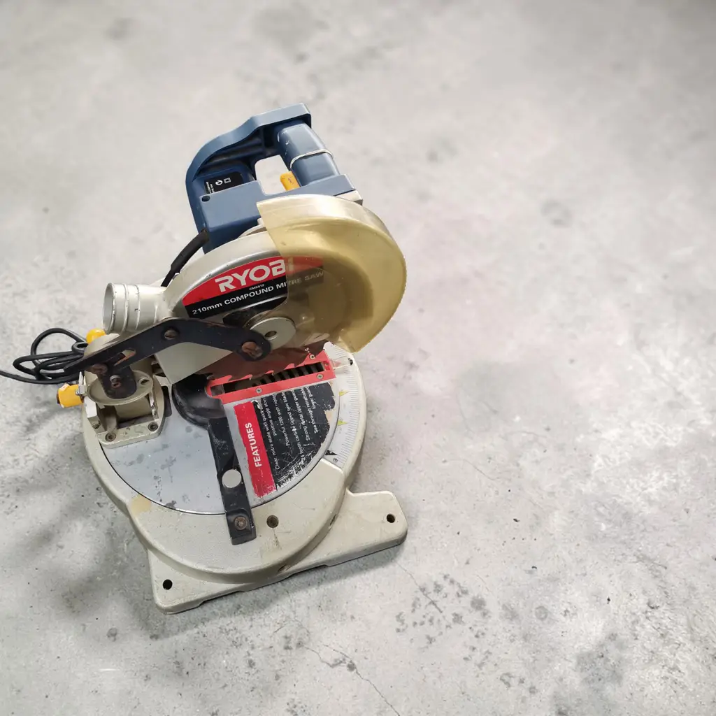 Ryobi 1200W Compound Mitre Saw - View 2