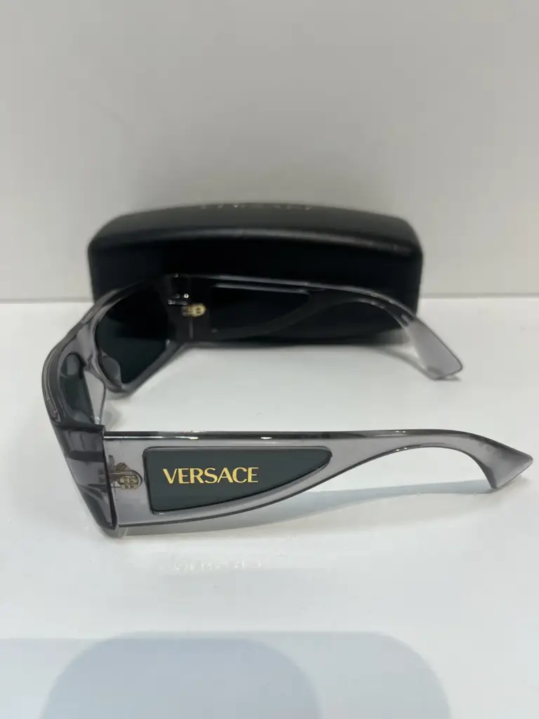 Versace 4482 Sunglasses - View 3