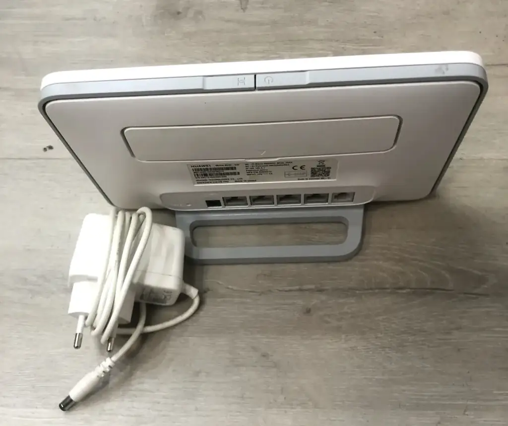 Huawei B535-932 Wifi Router - View 2