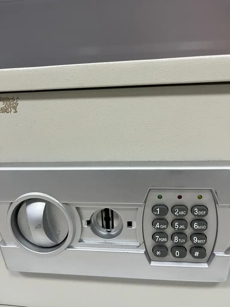Yale Burglar Resistant Safe Safe Locker (Keypad) - View 4