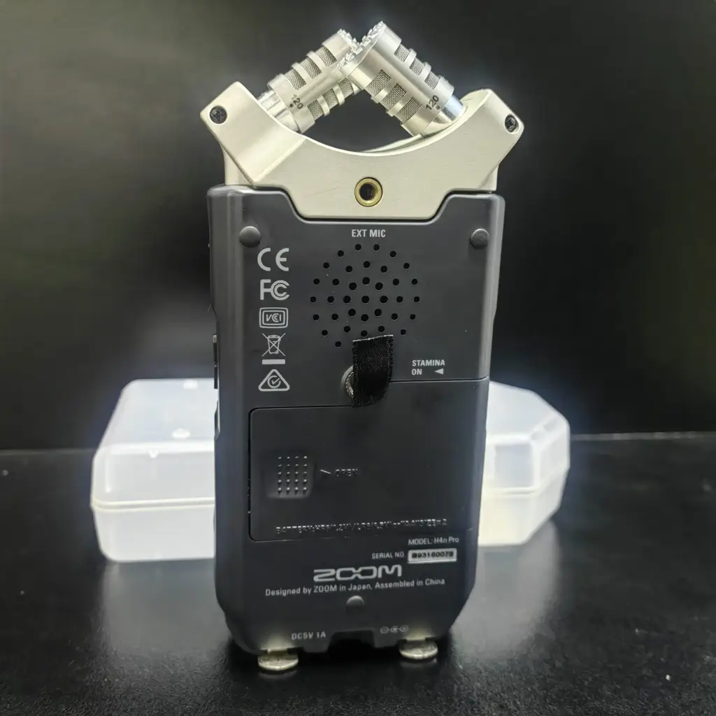 Zoom 4-Track Portable Recorder - View 5