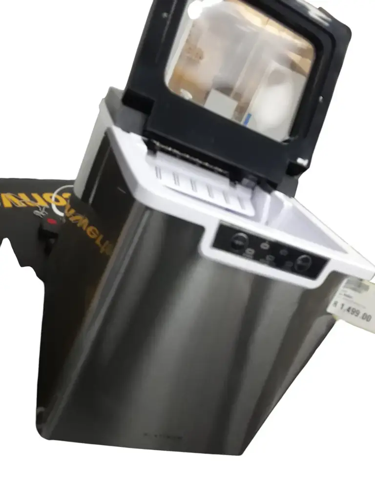 Platinum Ice Maker - View 2