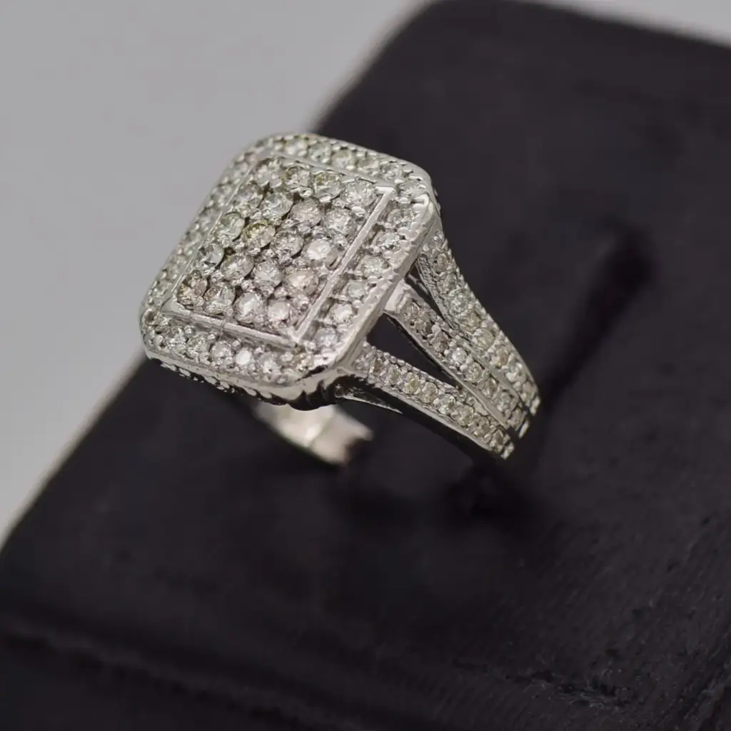 9Ct Yellow Gold Dress Ring - View 3