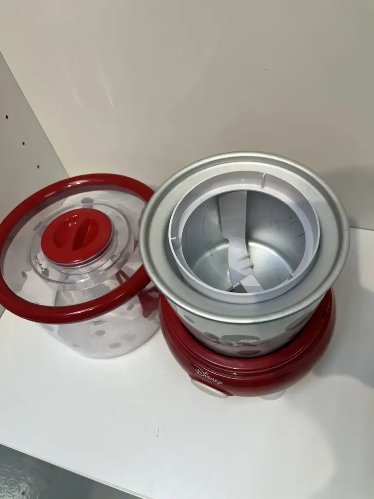Kenwood Ice Cream Maker Im150 - 1 Litre With Rotating Bowl - View 4