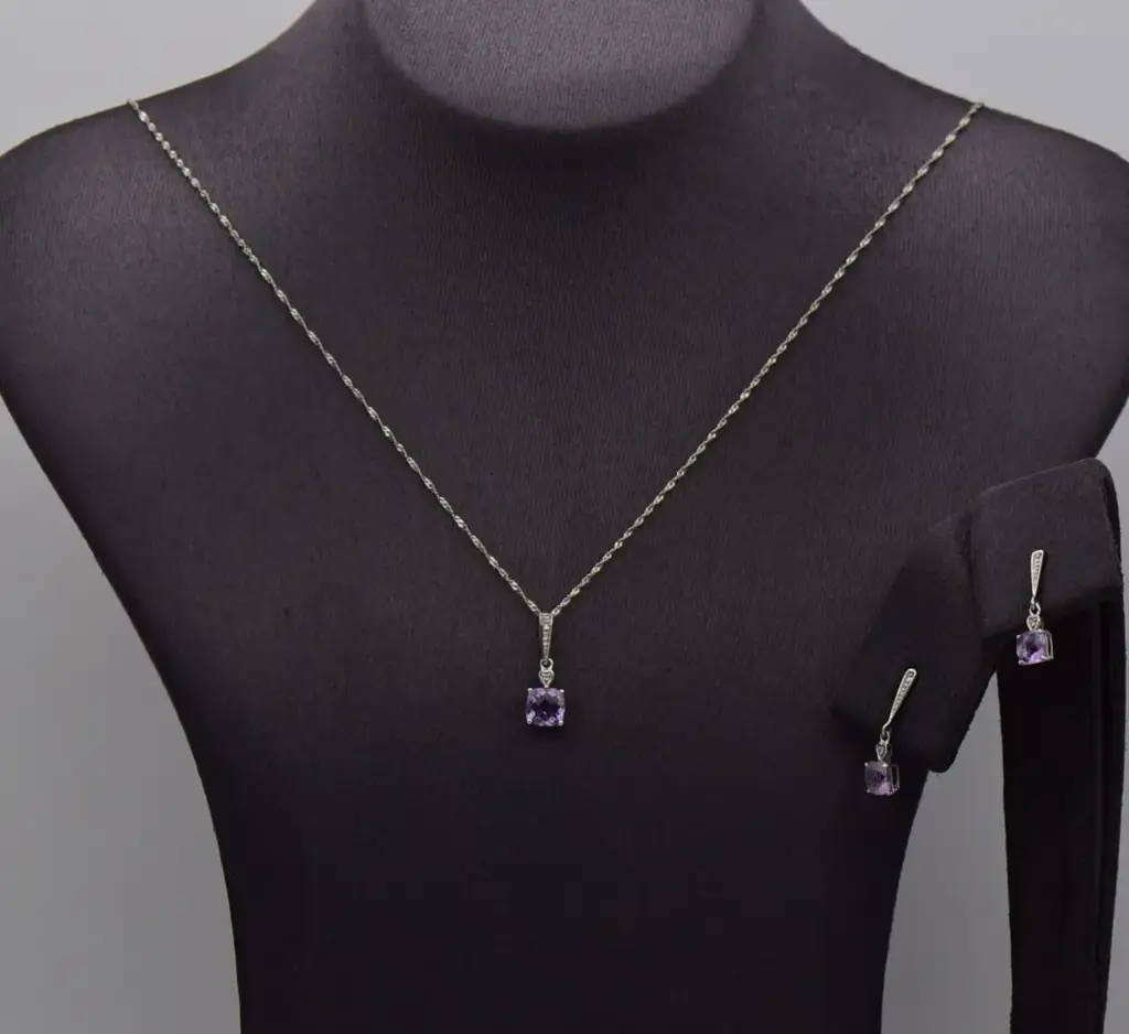9ct White Gold Twisted Chain, Pendant & Earring Set