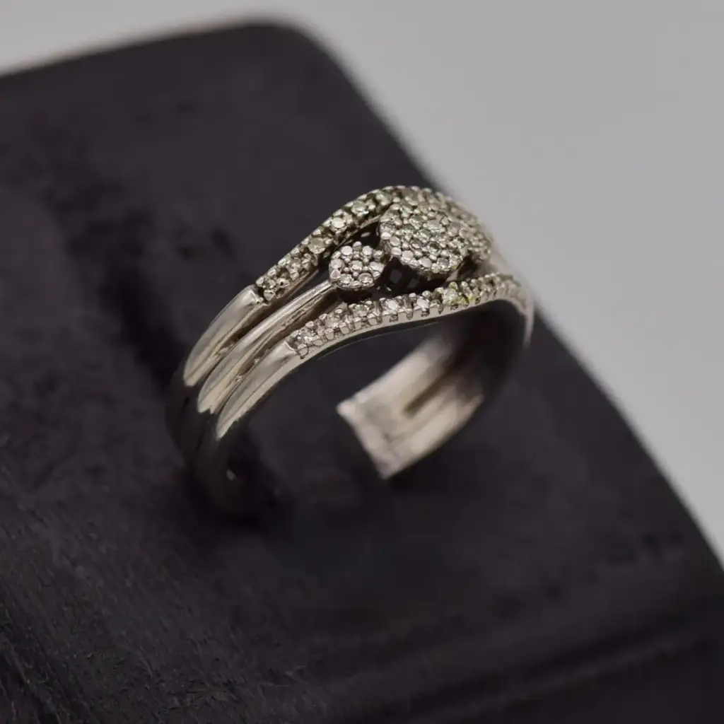 9ct White Gold Wedding Ring Trip Set - View 2