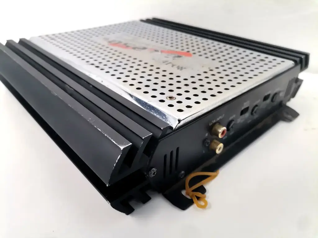 Ro-Tec Amplifier 250W X 2 - View 3