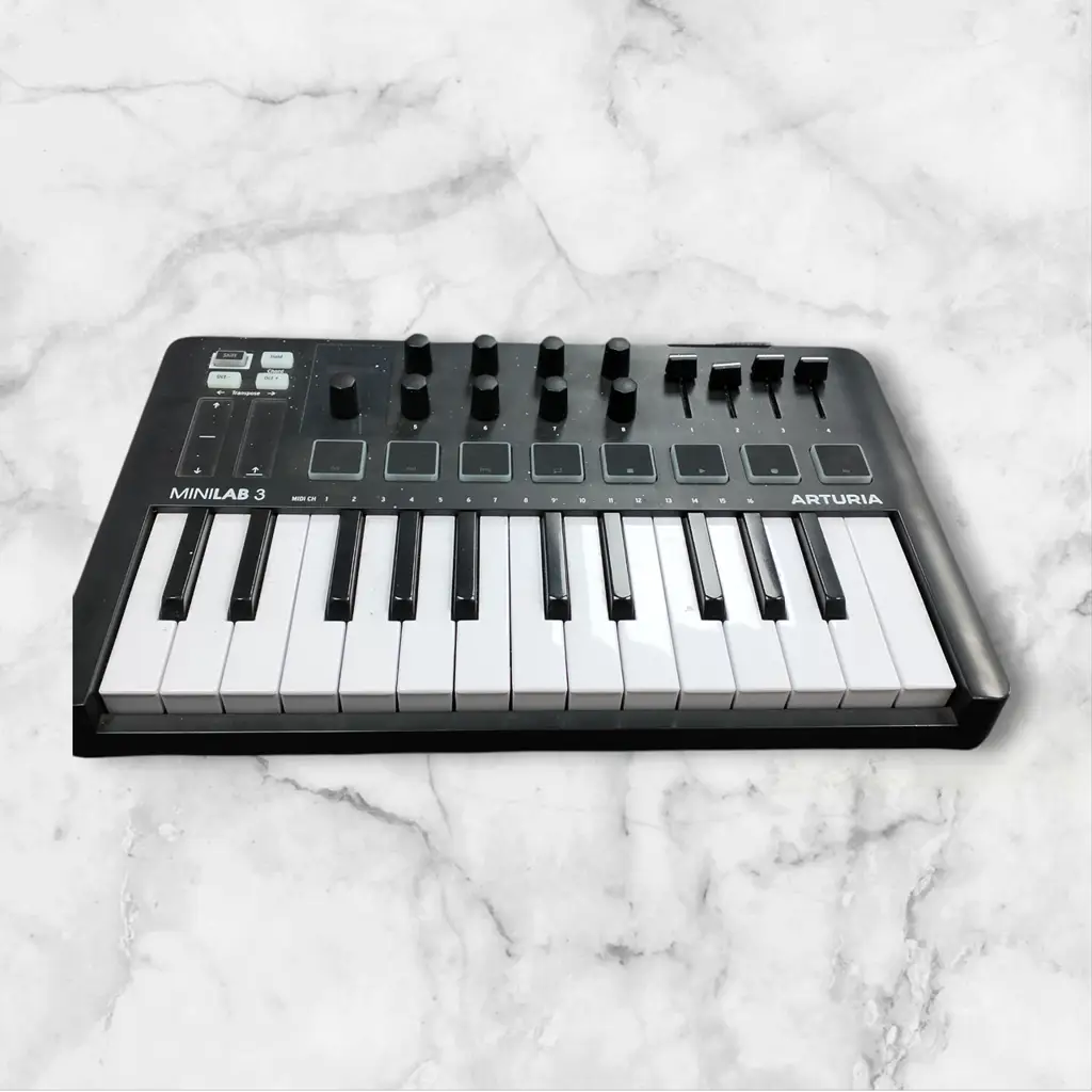 Arturia Minilab3