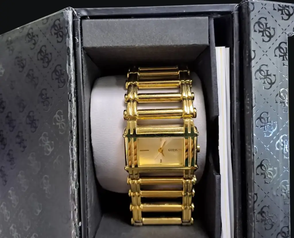 Guess Ladies Wristwatch - View 2