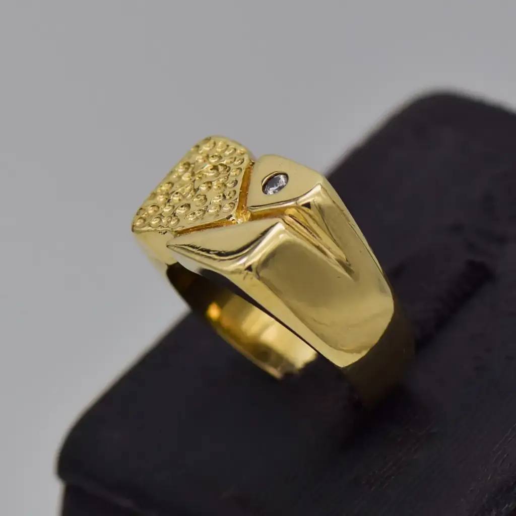 9ct Yellow Gold Men's Ring - View 3
