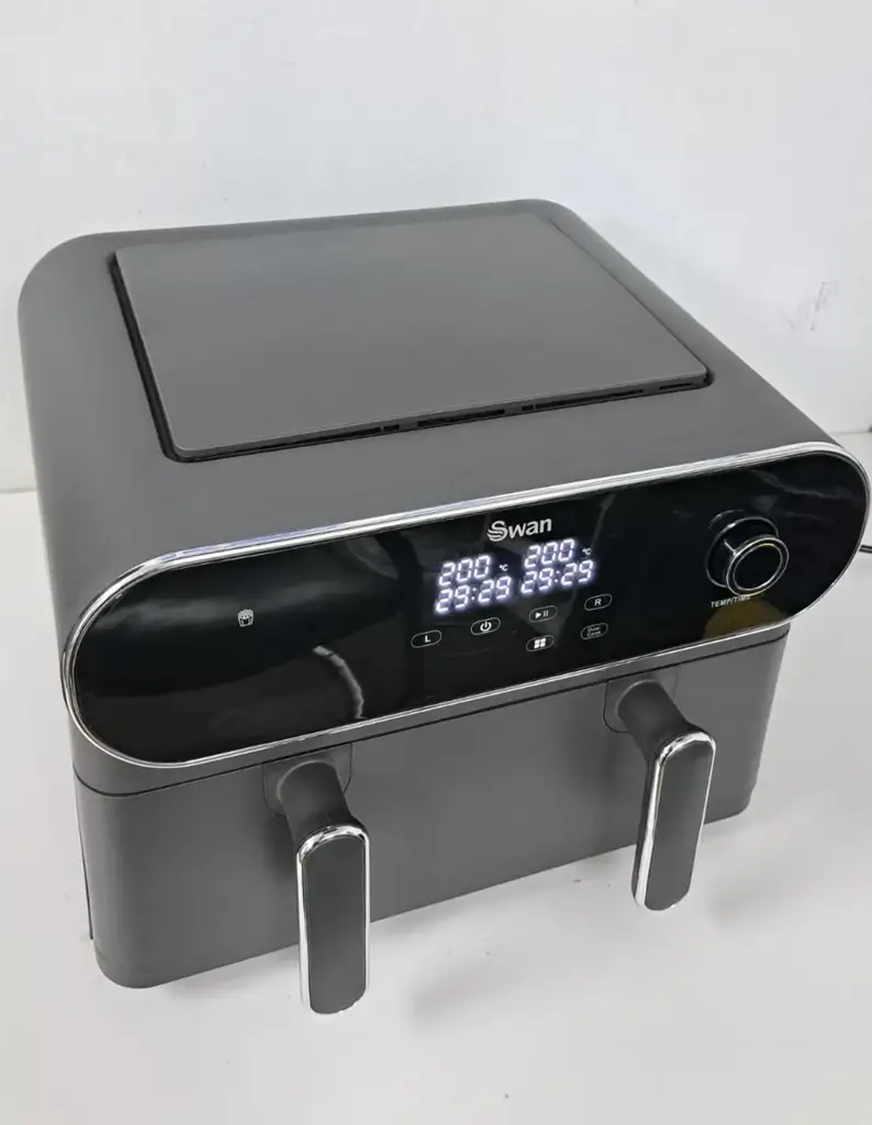 Swan 11 Litre Dual Basket Digital Air Fryer - View 2