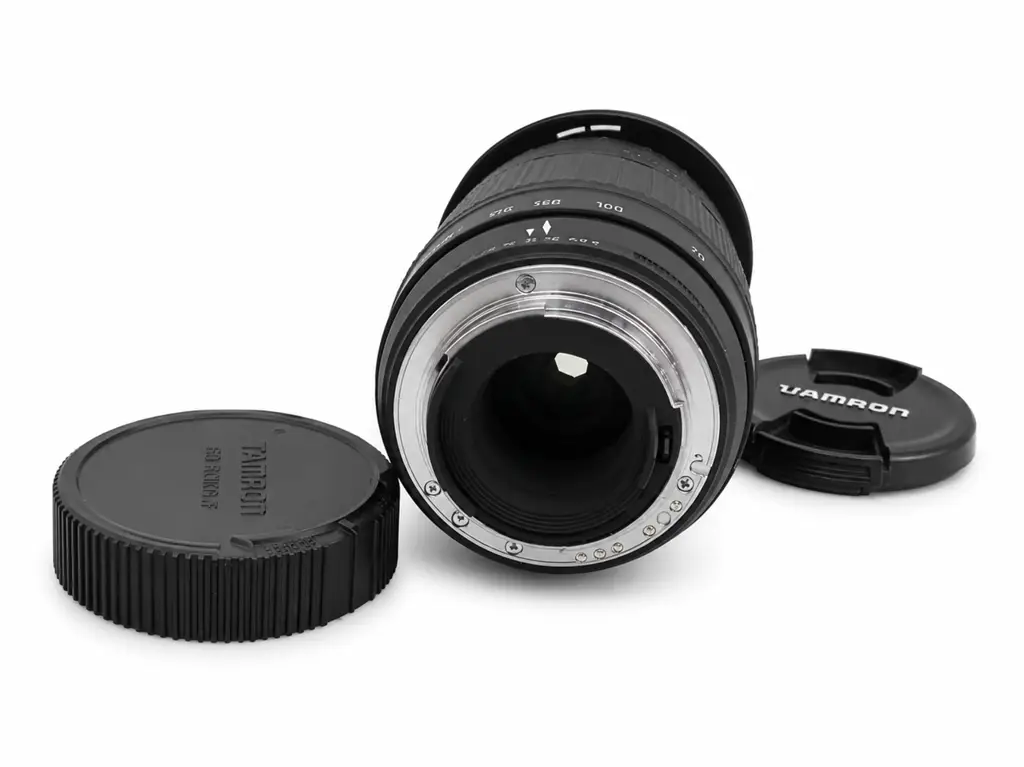 Tamron Af 70-300Mm Tele-Macro 1:2 Lens - View 2