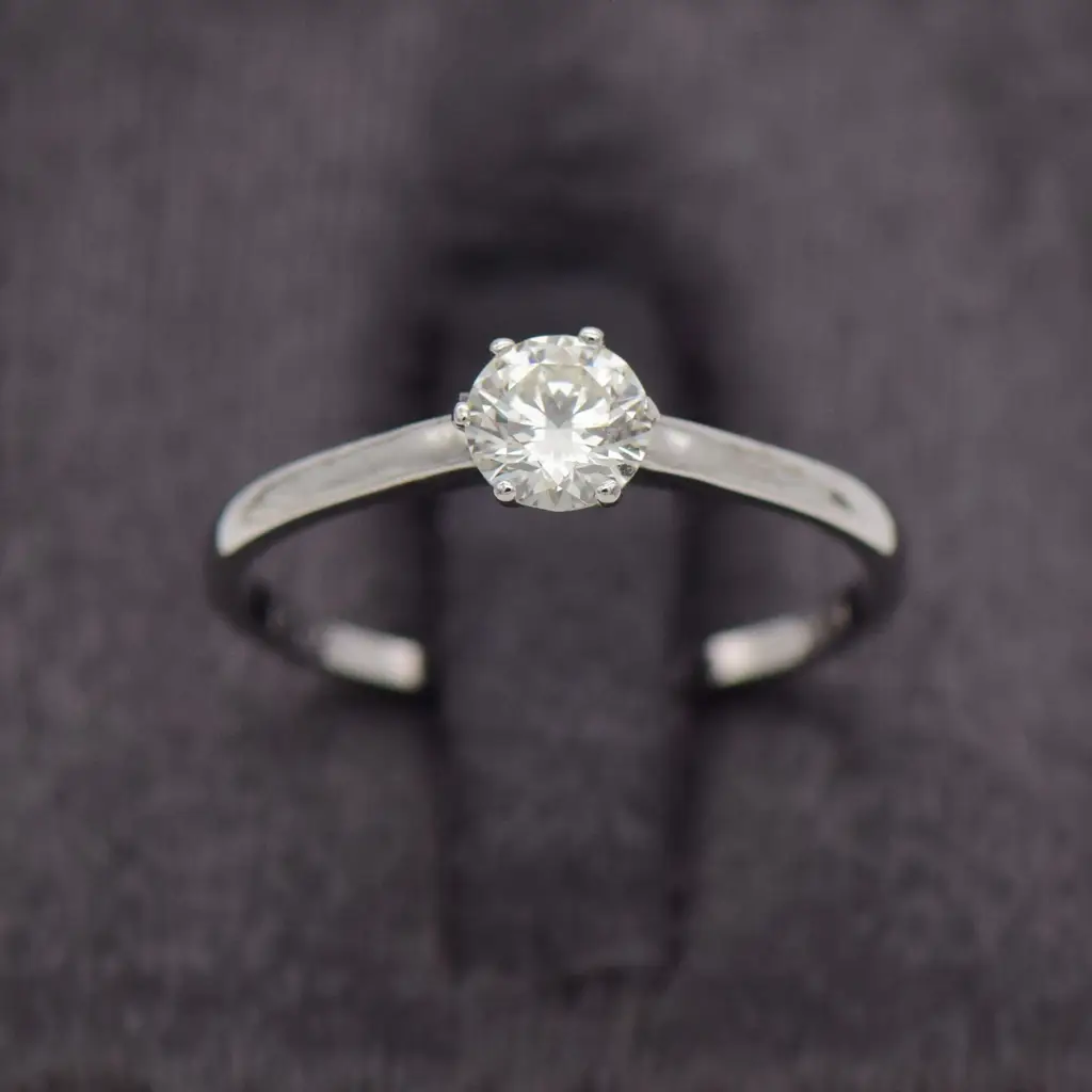 18ct White Gold Solitaire Engagement Ring