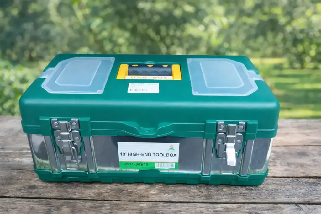 19" Heavy Duty Tool Box