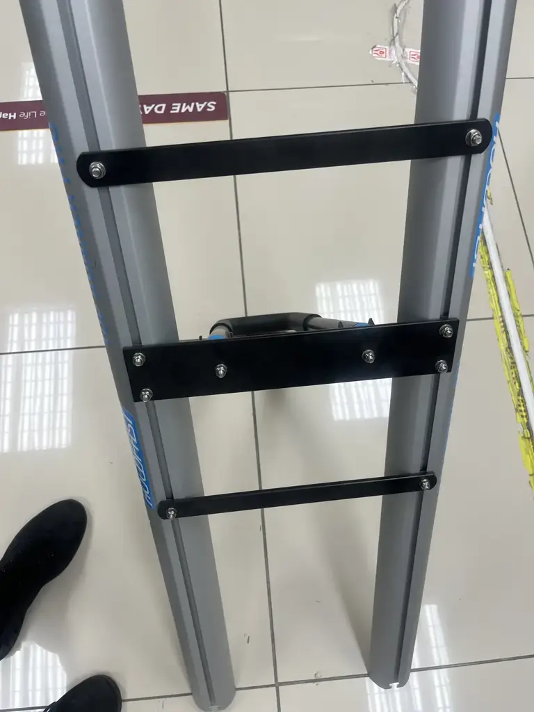 Holdfast Top Runner Pro Bike Rack - View 2