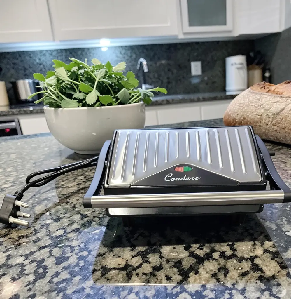 Mini Grill 700W Zs-2432