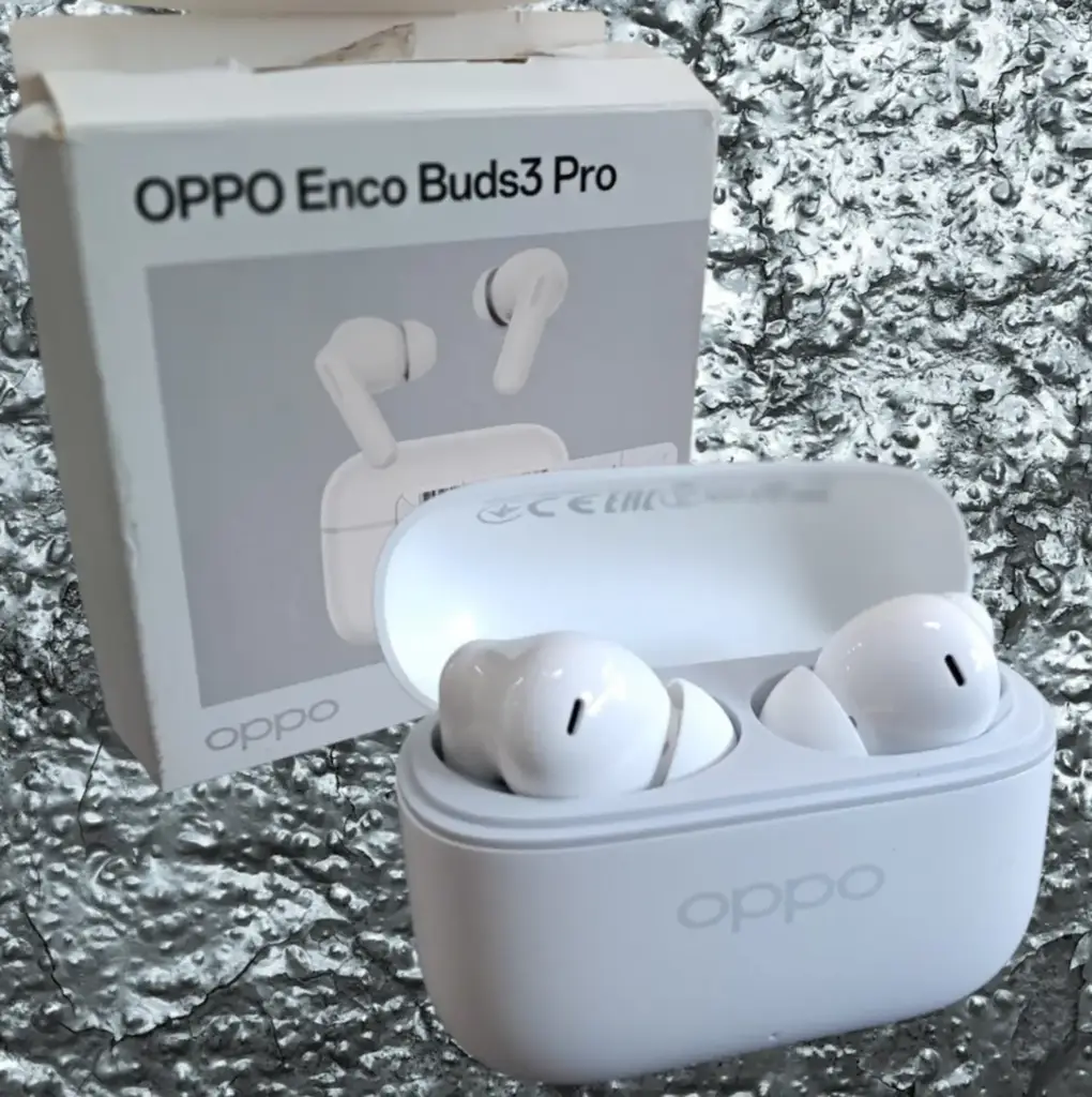 Oppo Enco Buds 3 Pro Earbuds
