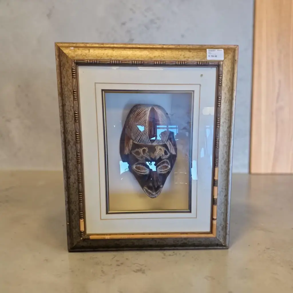 Picture Sculpture