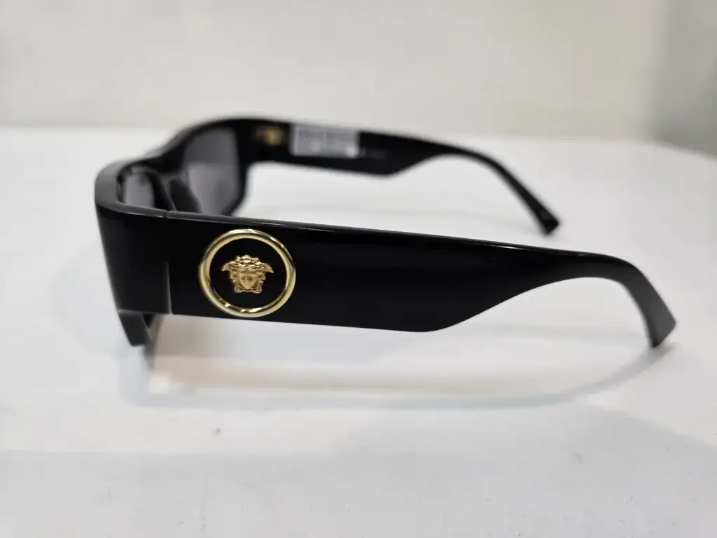 Versace 4385 Polarized Sunglasses - View 3