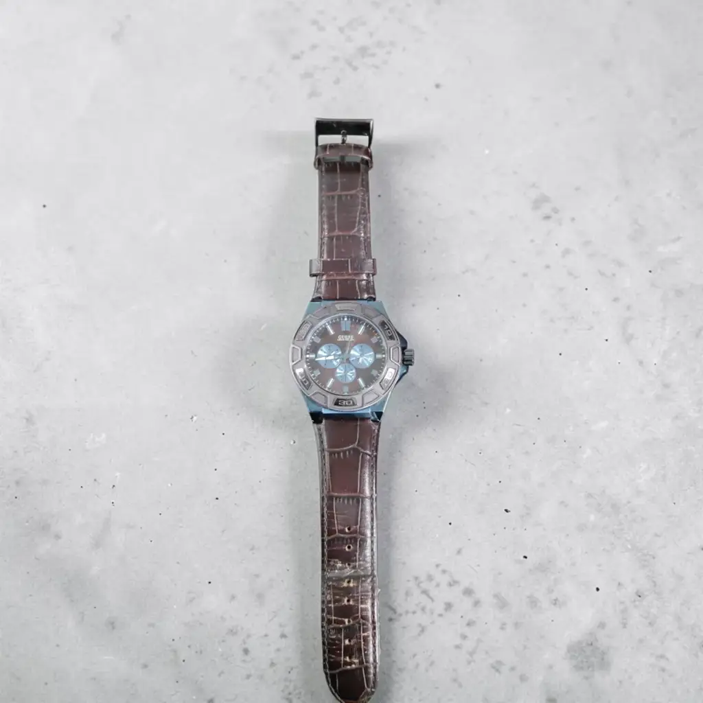 Guess W0674g5 Watch - View 2