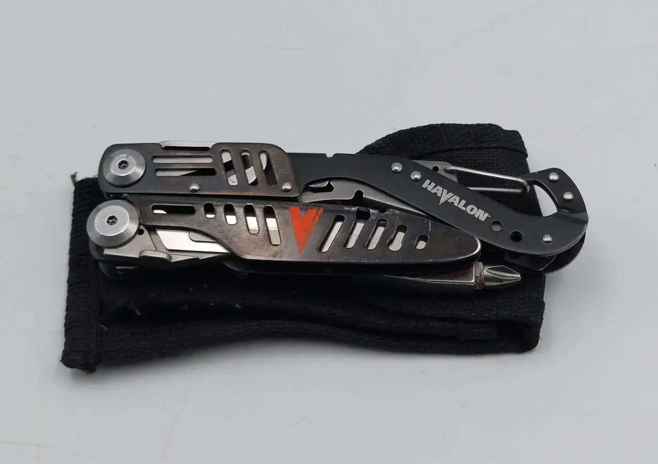 Havalon Multi Tool with Knife and Tools