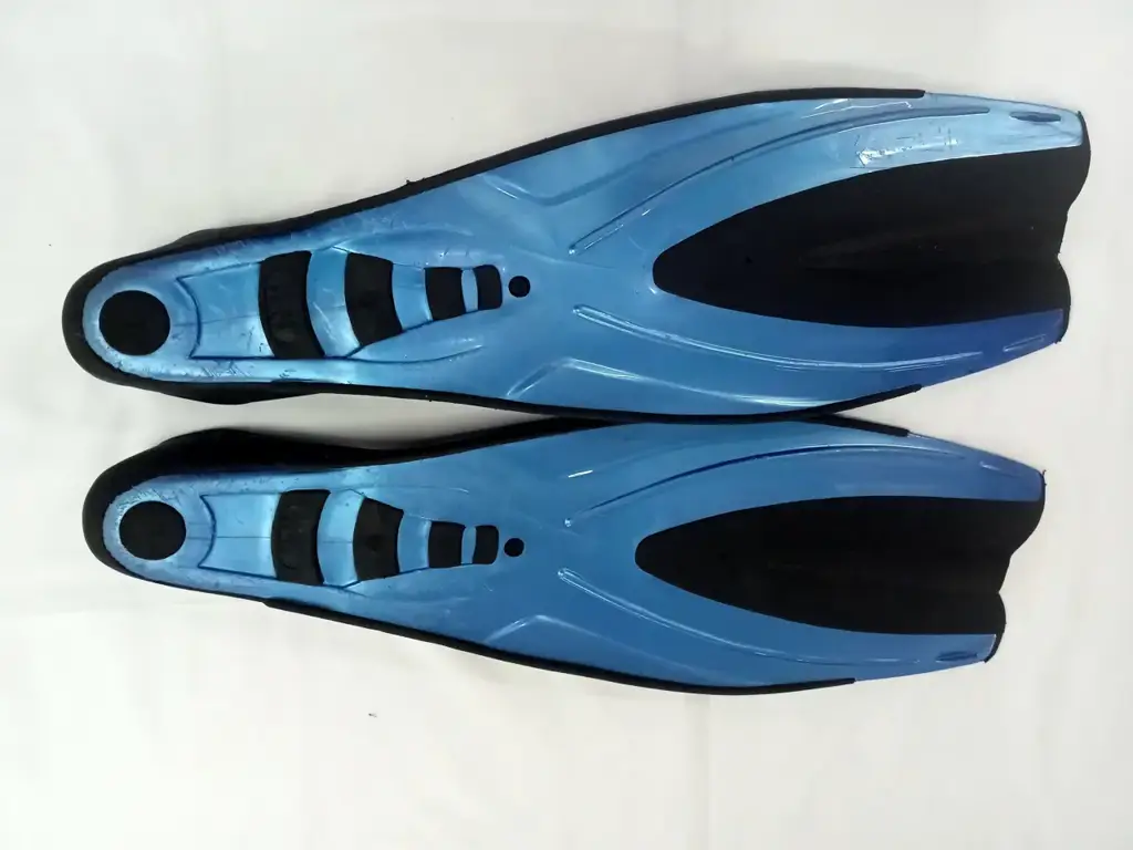 Deep Blue Dive - View 2