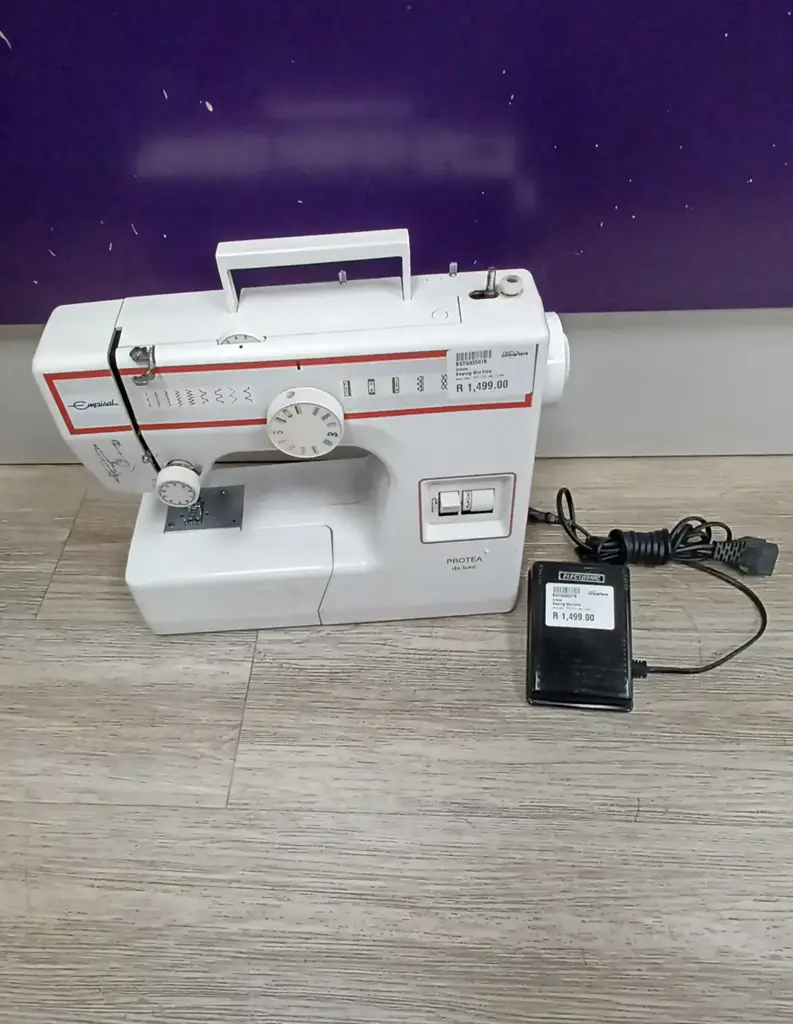 Empisal Protea De Luxe Sewing Machine – Free Arm Mechanical Machine - View 3