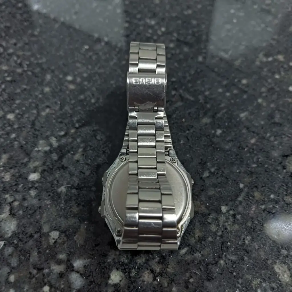 Casio A168 - View 2