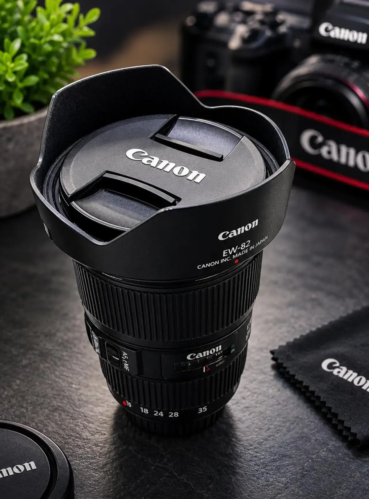 Canon Ef 16-35Mm Lens