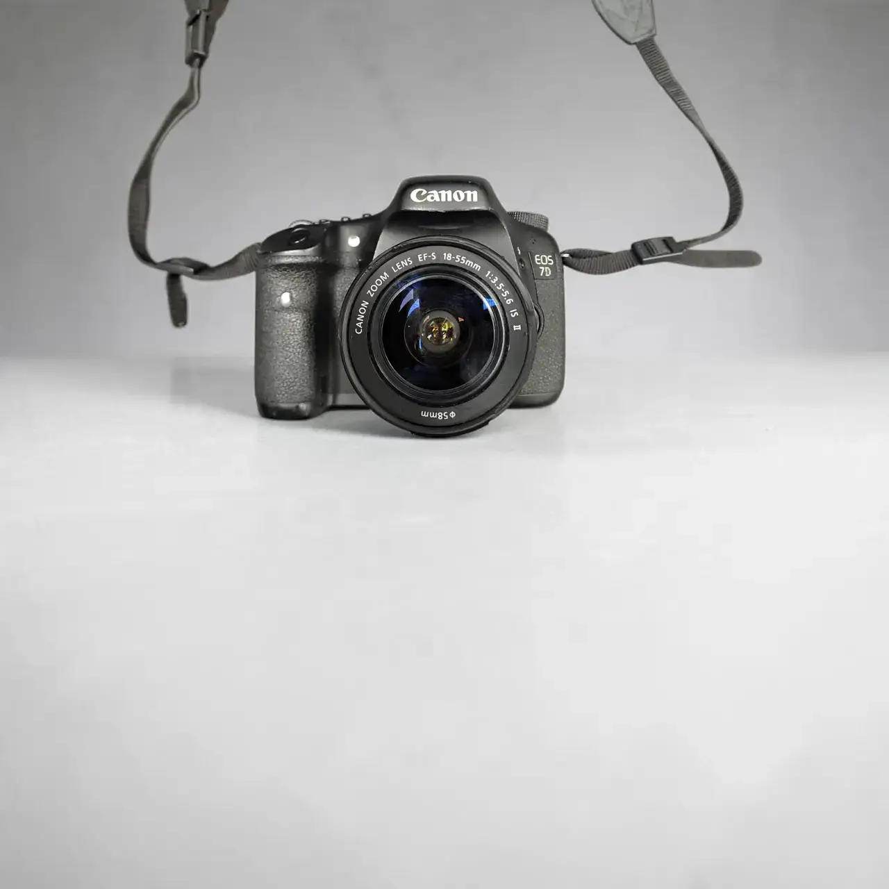 Canon Eos 7D Aps-C Digital Slr Camera