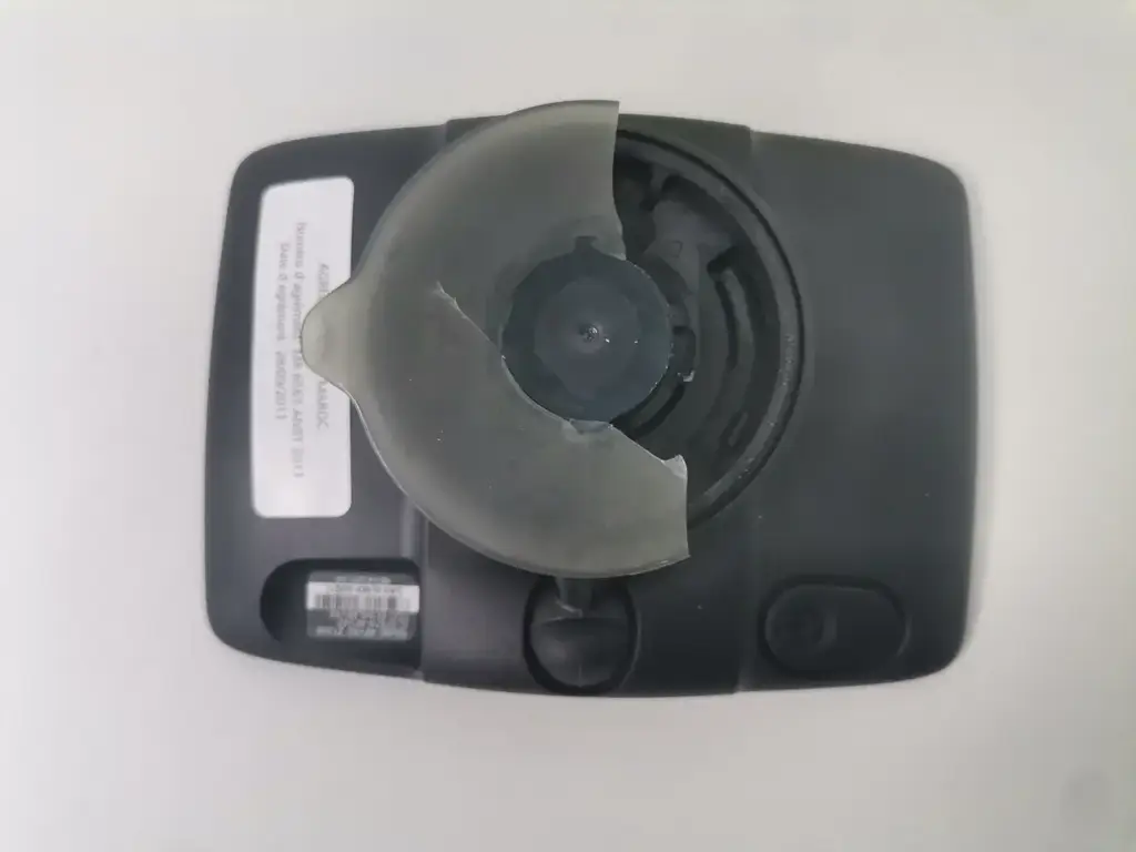 Tomtom Via Live 120 Automotive Gps(Sticker Needs Replacement) - View 2