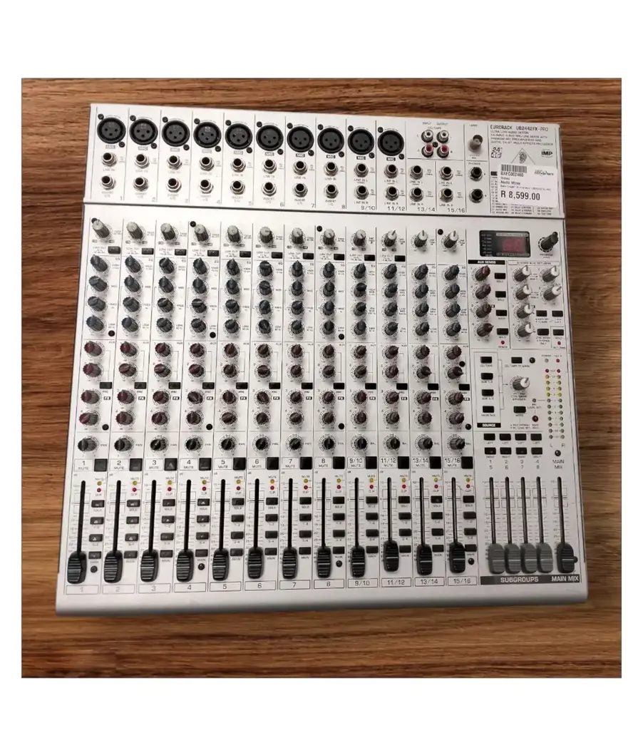 Behringer Mixer