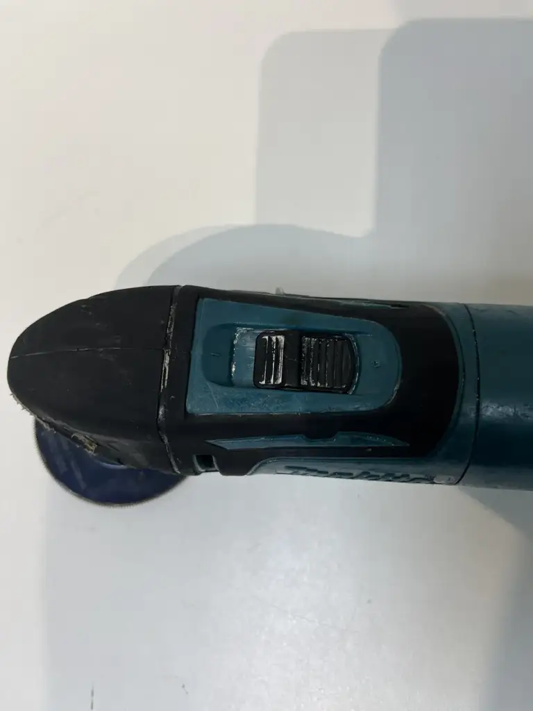 Makita Corded Oscillating Multi-Tool Tm3000c Cutting Blade - View 3