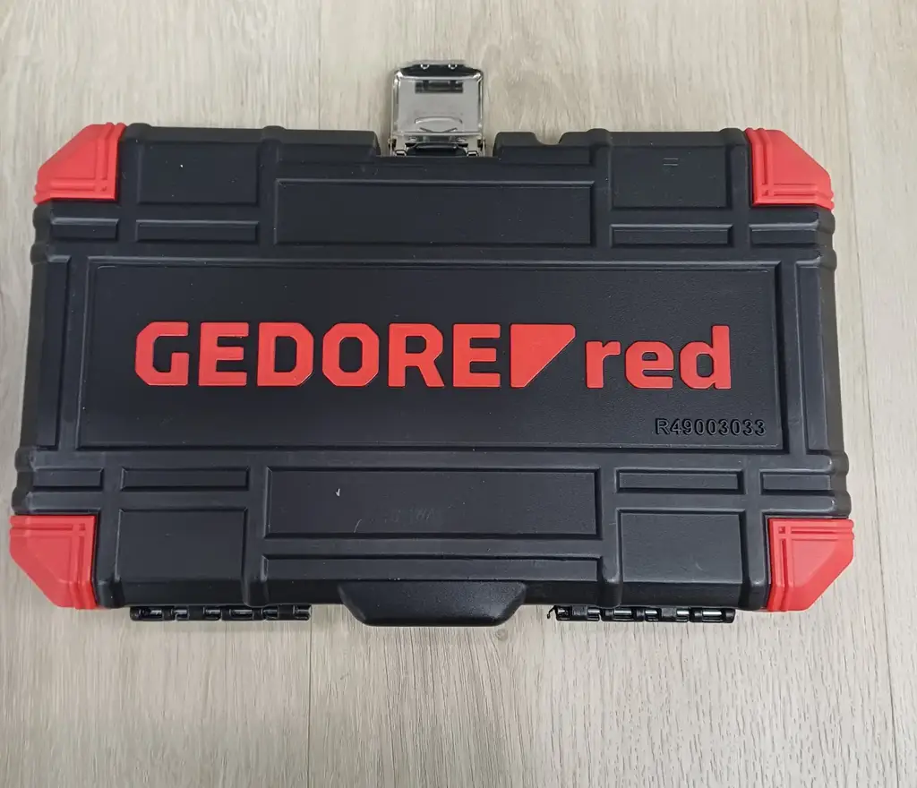 Gedore R4900 303 Socket Set - View 2
