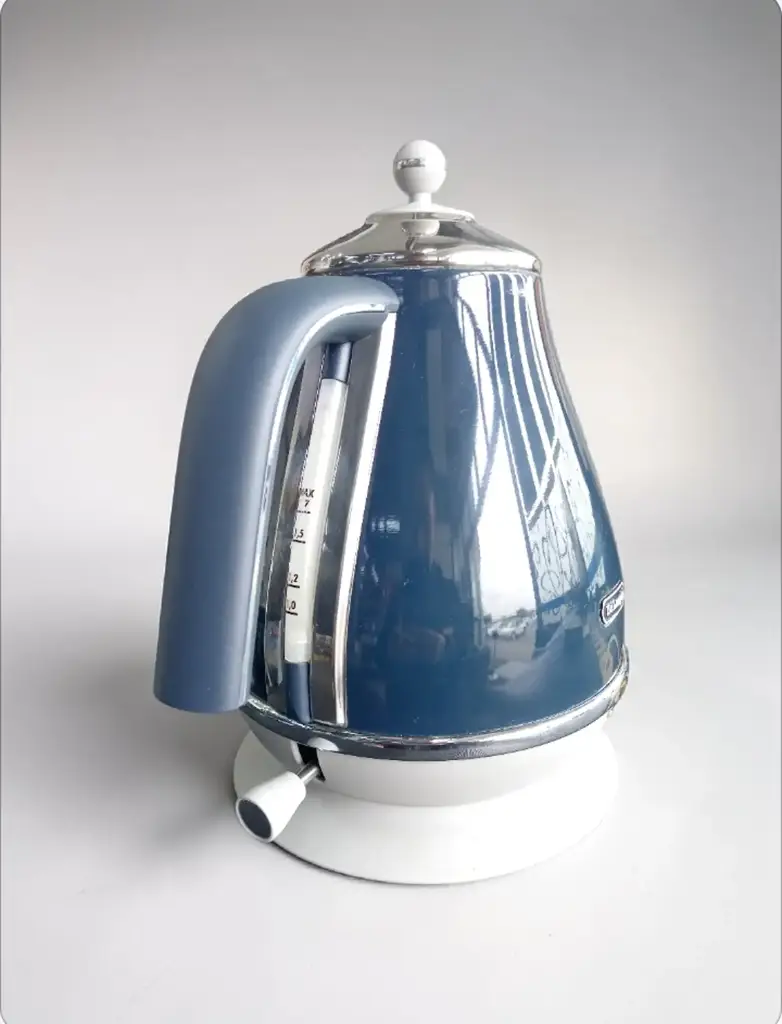 Delonghi Kettle Kboc3001.Bl - View 2