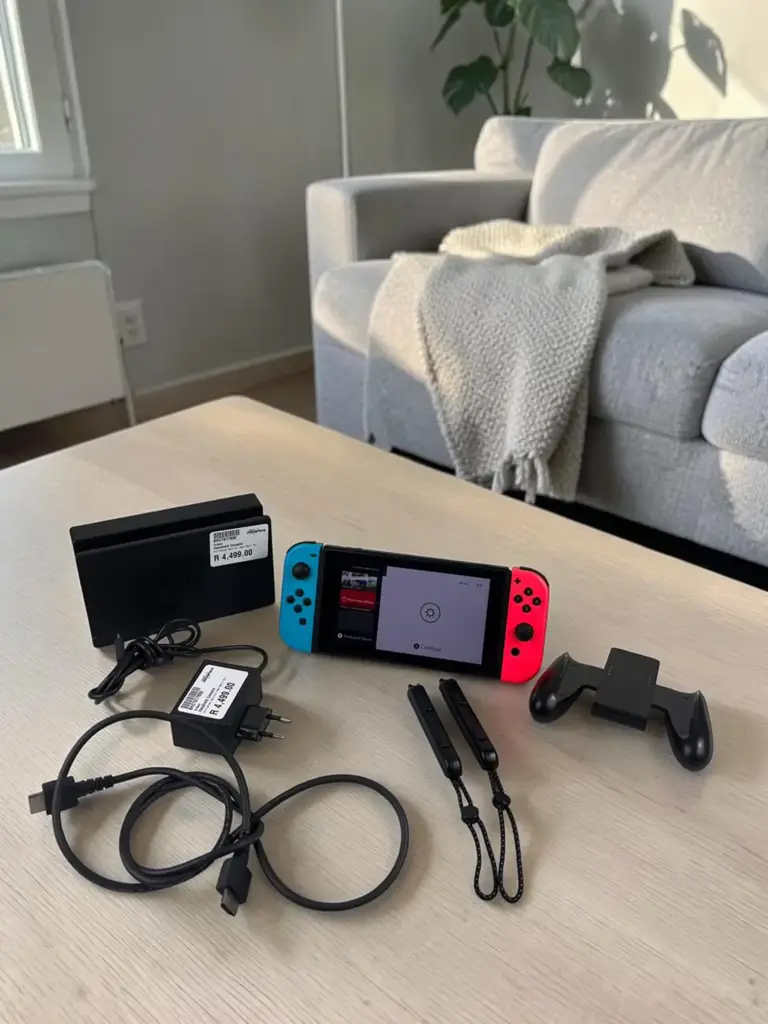 Nintendo Switch Hac-001(-01) Console – Neon Blue/Neon Red