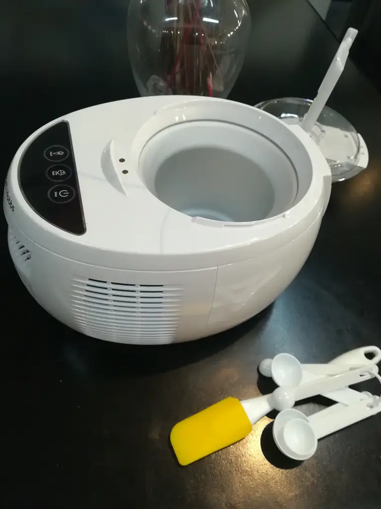 Russell Hobbs Rmim10 Ice Cream Maker - View 3