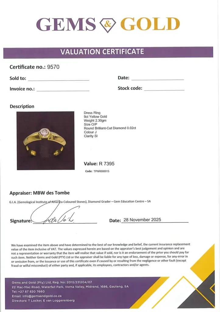 9Ct Yellow Gold Dress Ring - View 4
