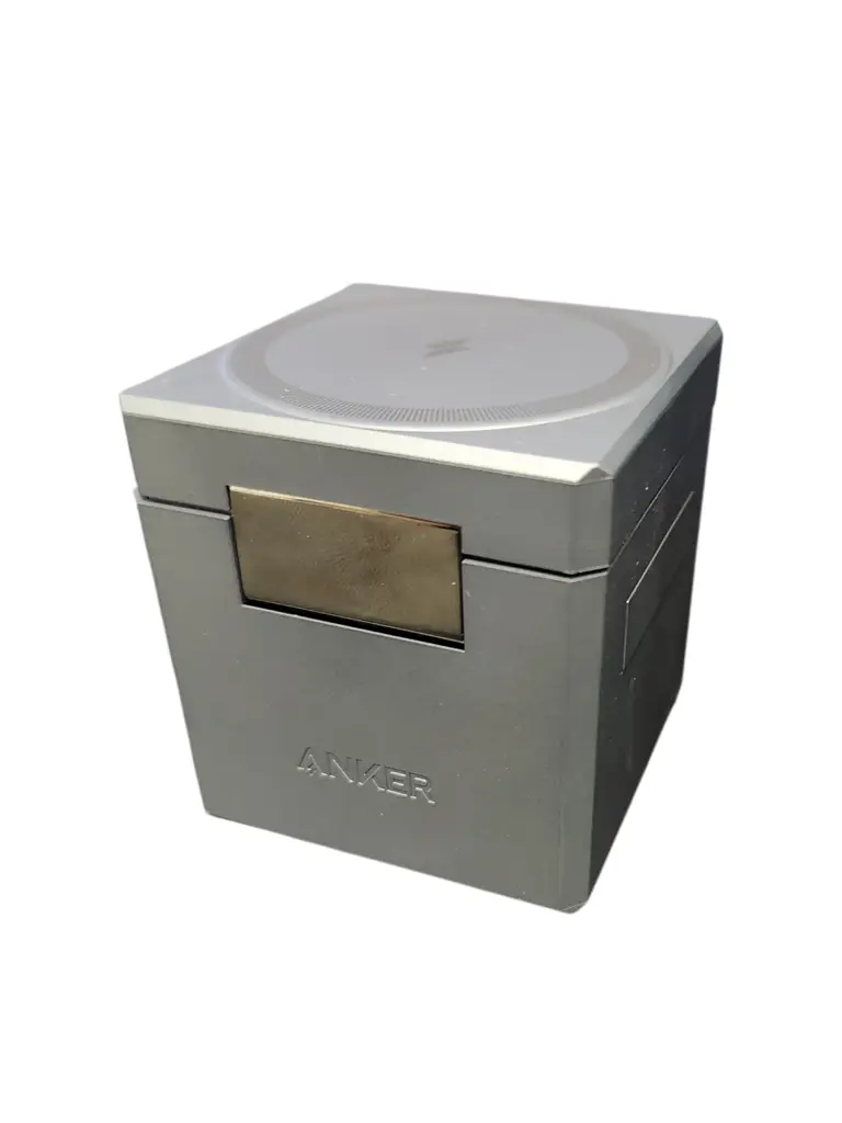 Anker 3 In 1 Cube With Magsafe Wireless Charger