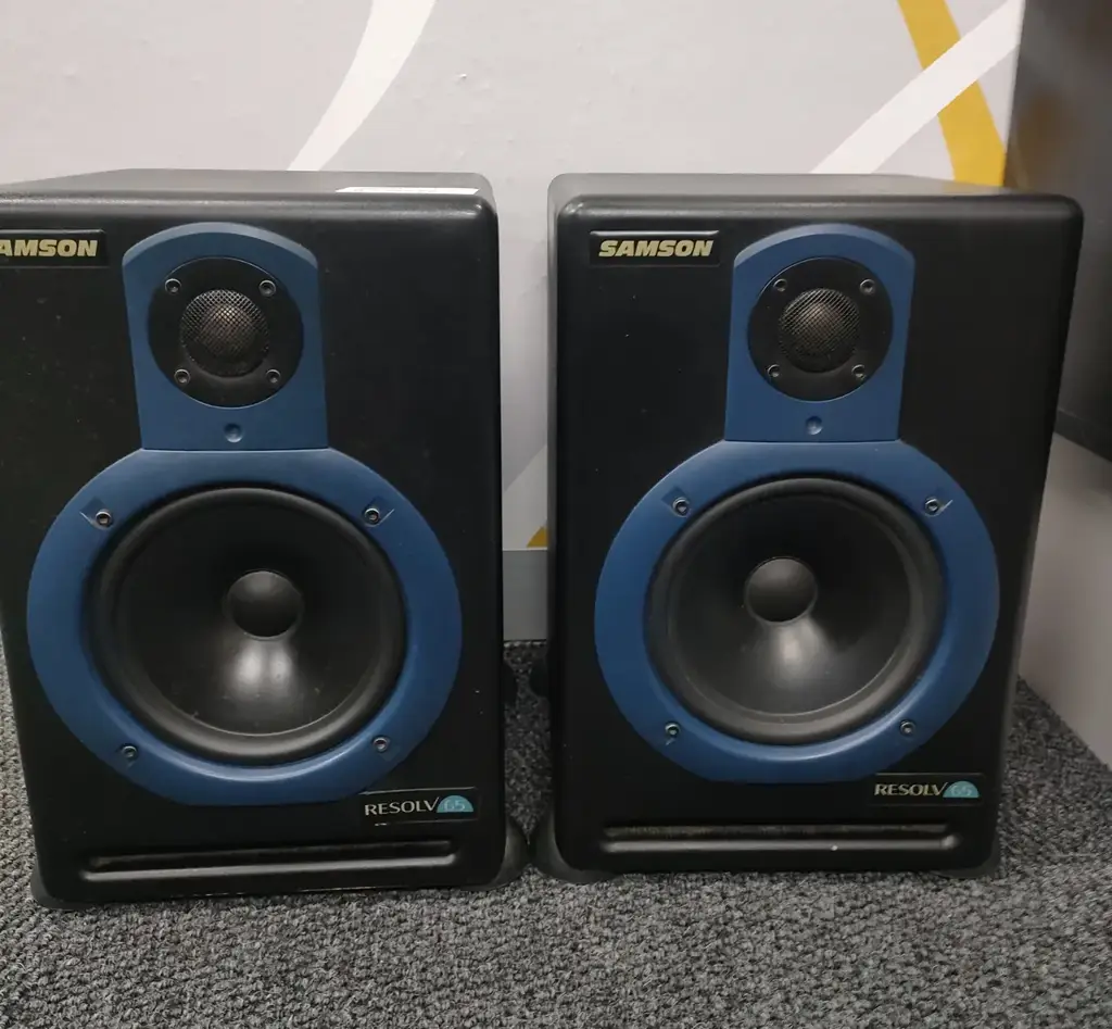 Stereo Speakers - View 2