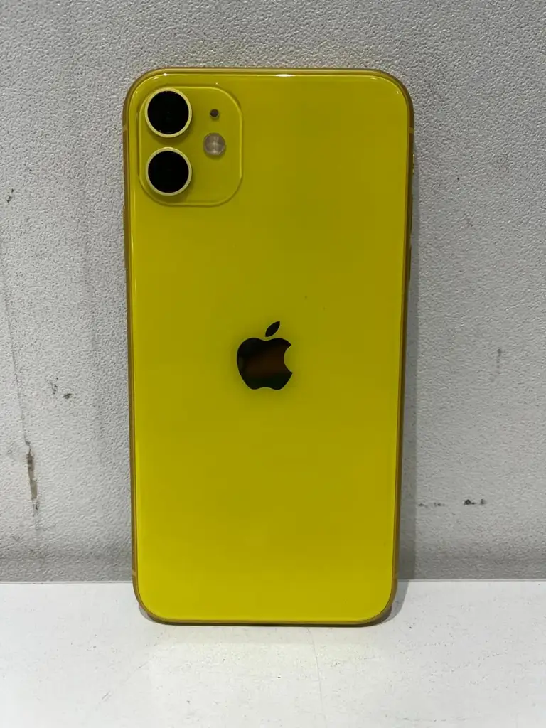 Apple Iphone 11 - View 2