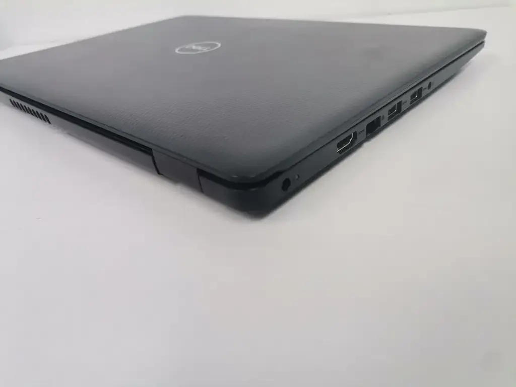 Dell Inspiron 3481 Intel I3-7Th Gen 1Tb Hdd (Screen Case has a crack) - View 3