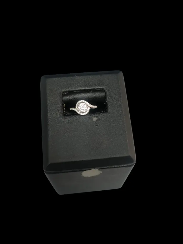 Sterling 925 Silver Ring - View 2
