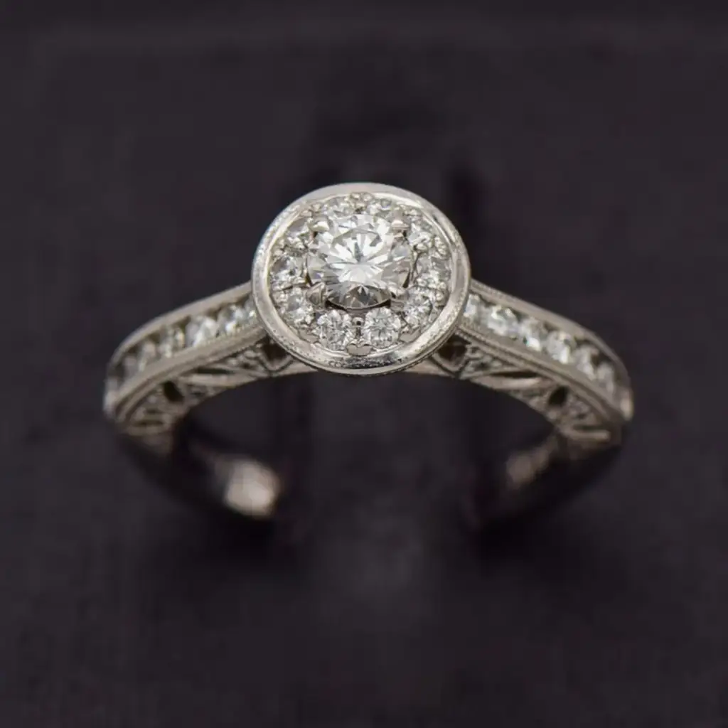 18Ct White Gold Engagement Ring