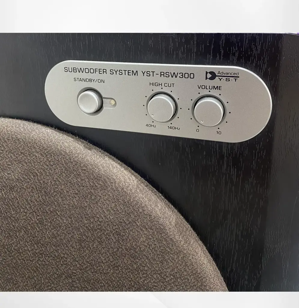Yamaha Yst-Rsw300 Powered Subwoofer. - View 2