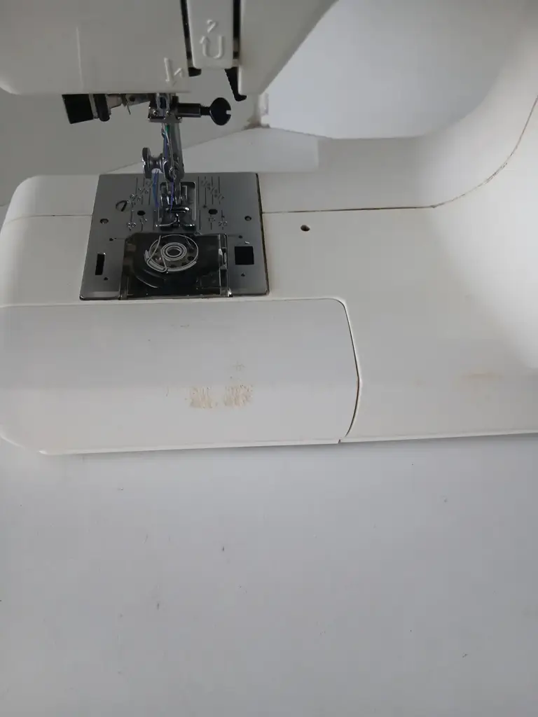 Nina Jem Gold Sewing Machine - View 3