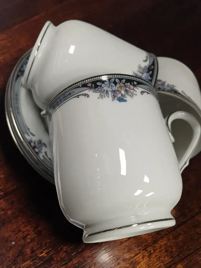 Noritake Squirewood 4013 56Pcs Tea Set - View 3